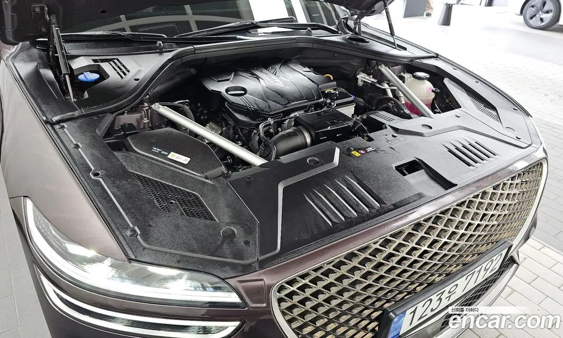 Genesis GV70 2023 2.5 автомат (гидро), фото 6
