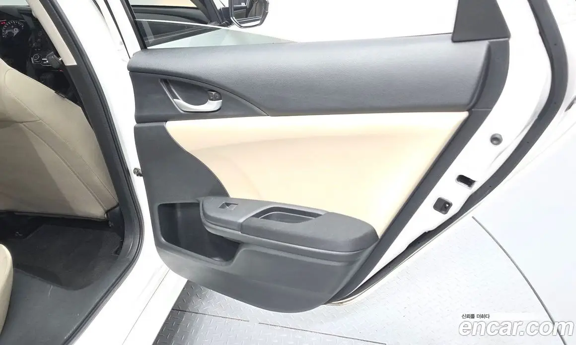 Honda Civic 2017 2.0 автомат (гидро), фото 15