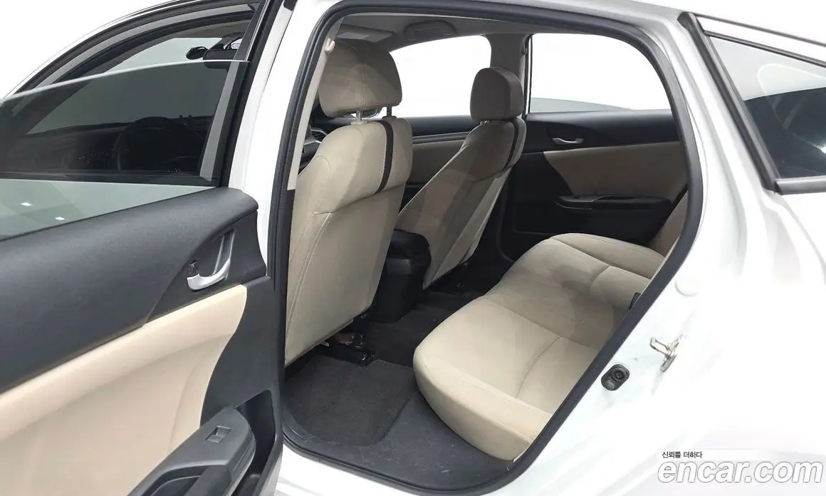 Honda Civic 2017 2.0 автомат (гидро), фото 16