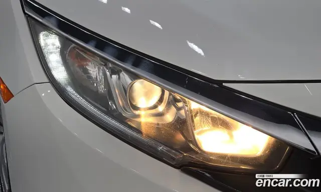 Honda Civic 2017 2.0 автомат (гидро), миниатюра 8
