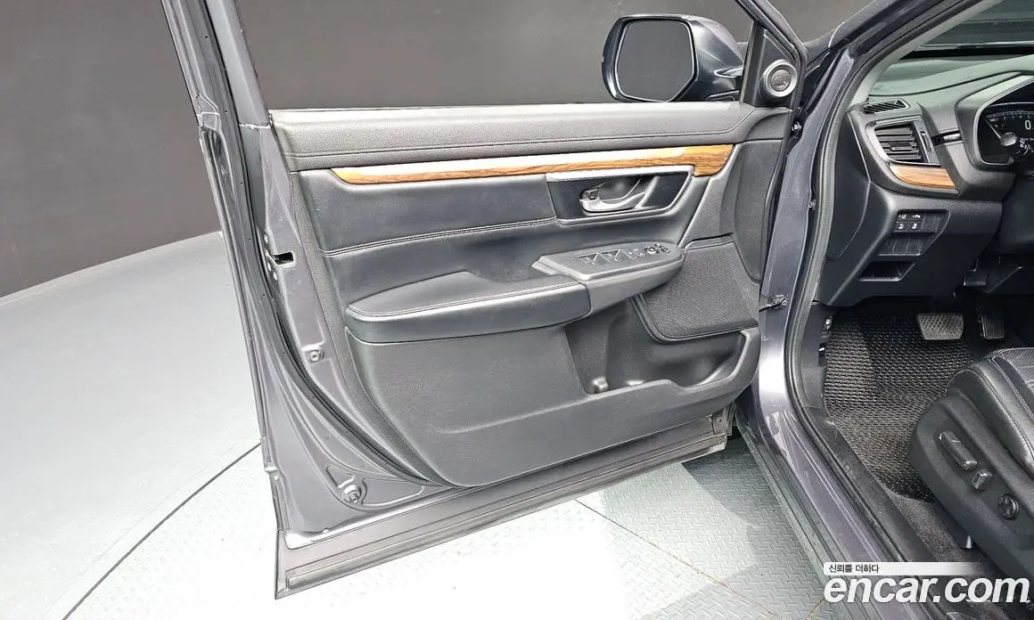 Honda CR-V 2019 1.5 автомат (гидро), фото 15