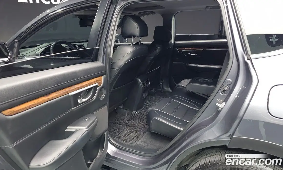 Honda CR-V 2019 1.5 автомат (гидро), фото 17