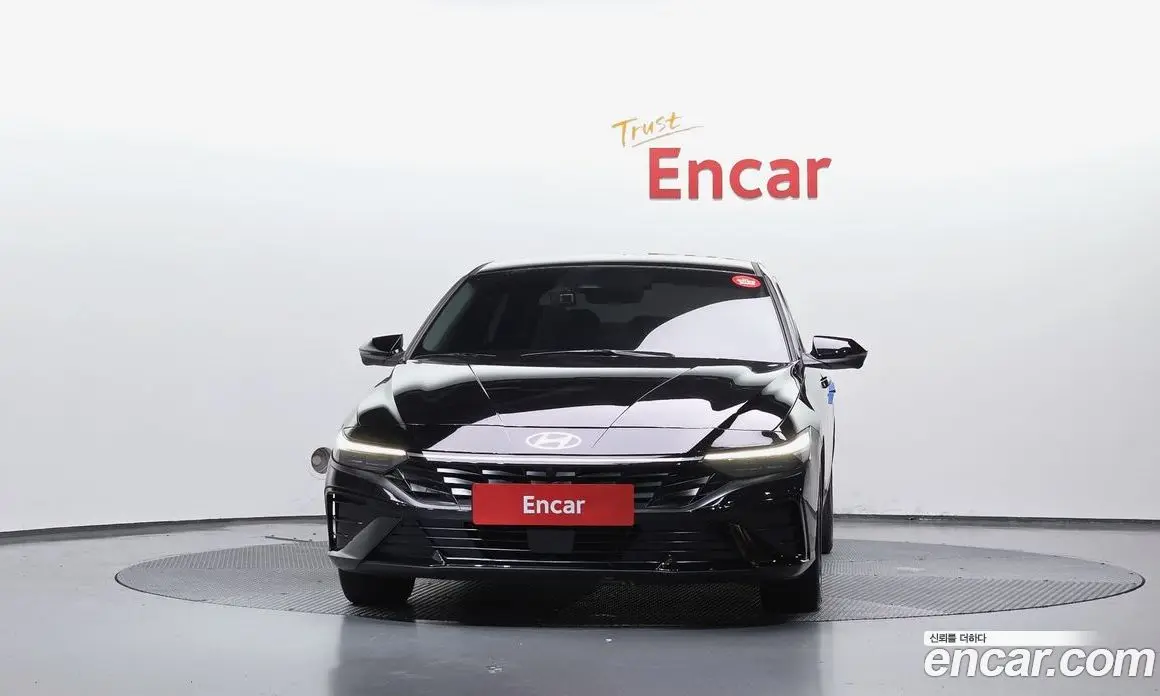 Hyundai Avante 2023 1.6 автомат (гидро), фото 3