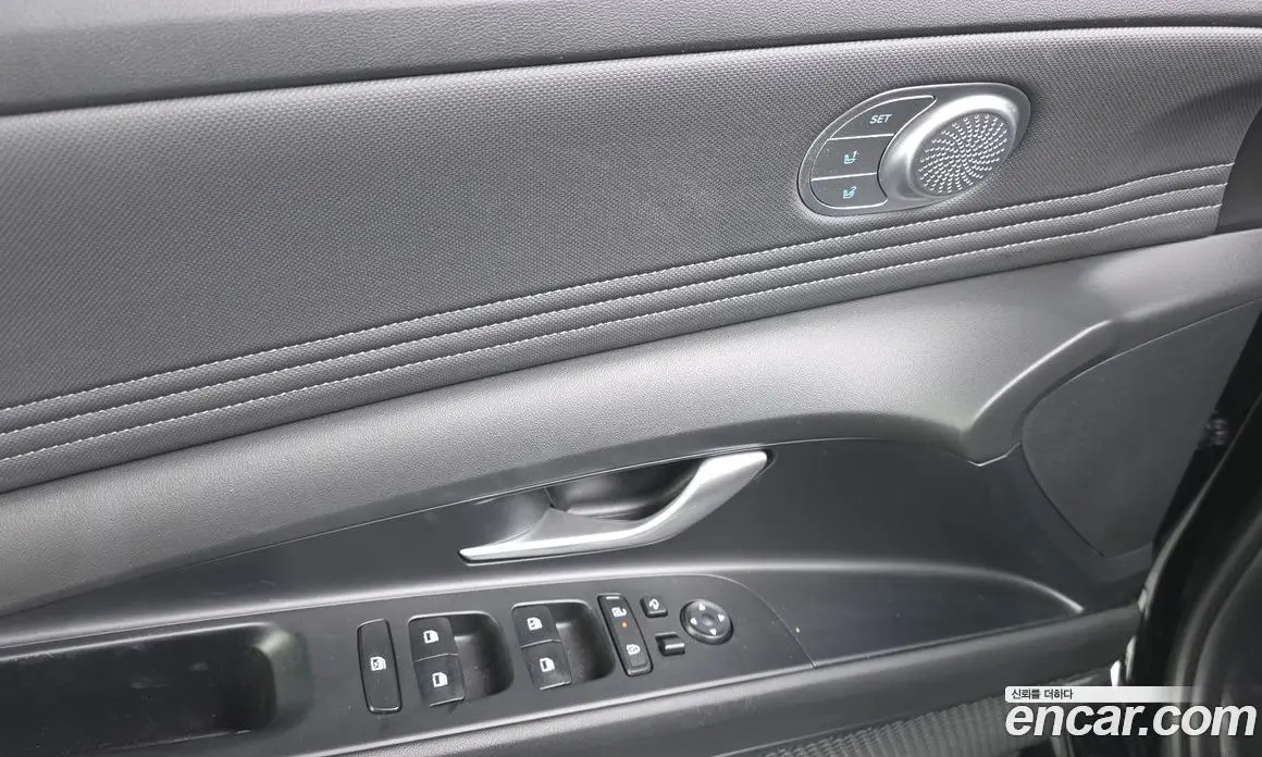 Hyundai Avante 2023 1.6 автомат (гидро), фото 30