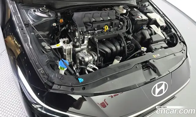 Hyundai Avante 2023 1.6 автомат (гидро), миниатюра 6