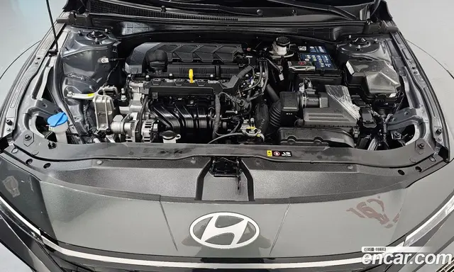 Hyundai Avante 2023 1.6 автомат (гидро), миниатюра 6