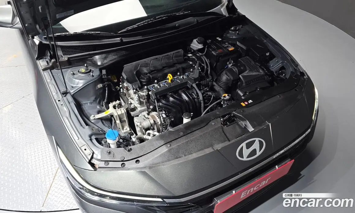 Hyundai Avante 2023 1.6 автомат (гидро), фото 6
