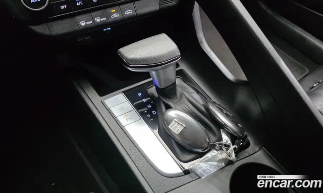 Hyundai Avante 2023 1.6 автомат (гидро), миниатюра 9