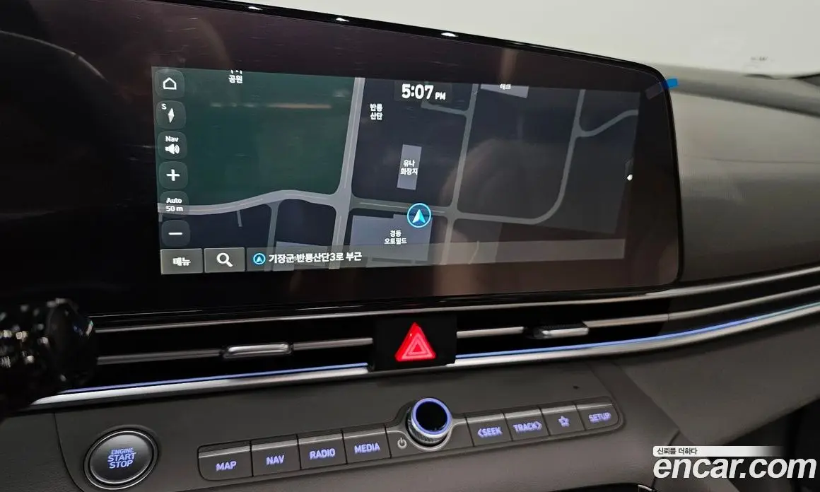 Hyundai Avante 2023 1.6 автомат (гидро), фото 20