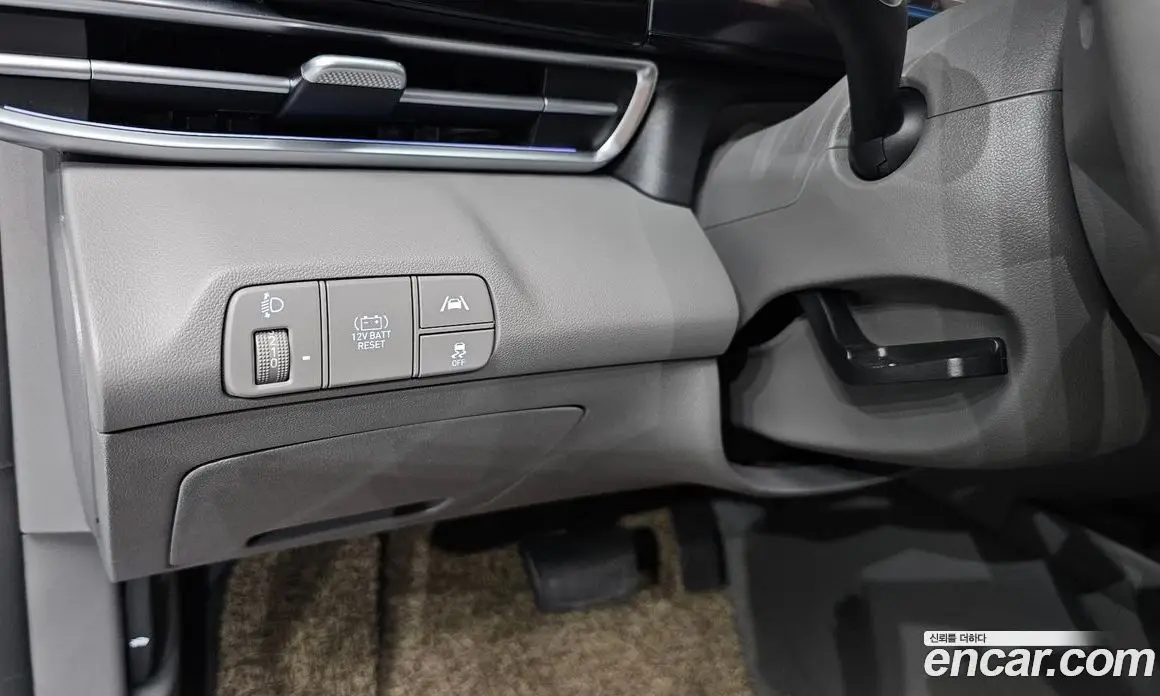 Hyundai Avante 2023 1.6 автомат (гидро), фото 27