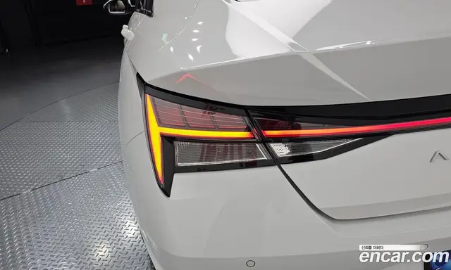 Hyundai Avante 2023 1.6 автомат (гидро), миниатюра 9