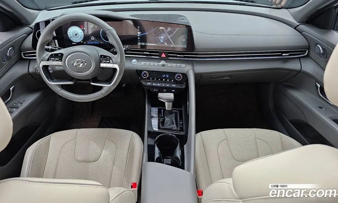 Hyundai Avante 2023 1.6 автомат (гидро), фото 10