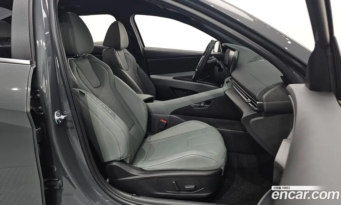 Hyundai Avante 2025 1.6 автомат (гидро), фото 13