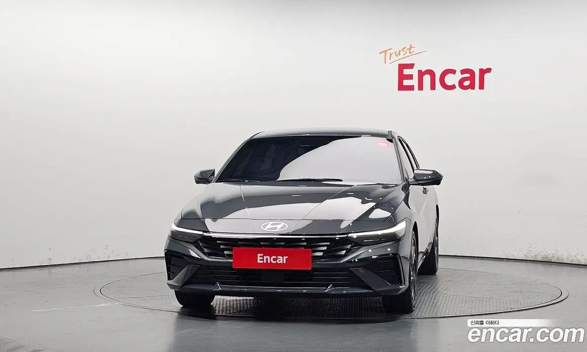 Hyundai Avante 2025 1.6 автомат (гидро), фото 3