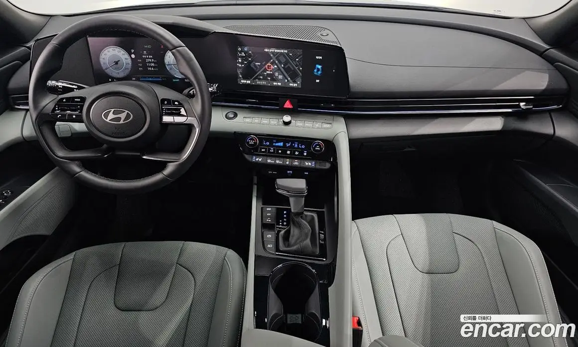 Hyundai Avante 2025 1.6 автомат (гидро), фото 10