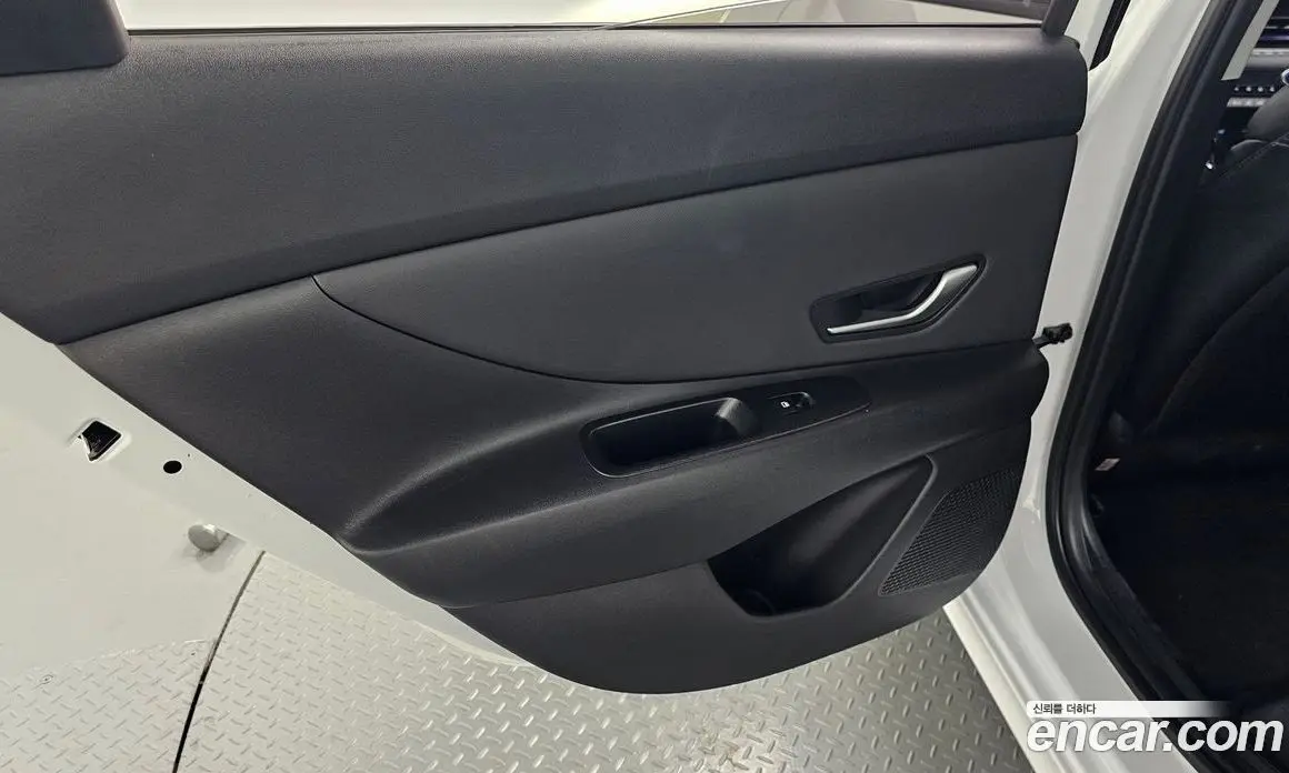 Hyundai Avante 2025 1.6 автомат (гидро), фото 15