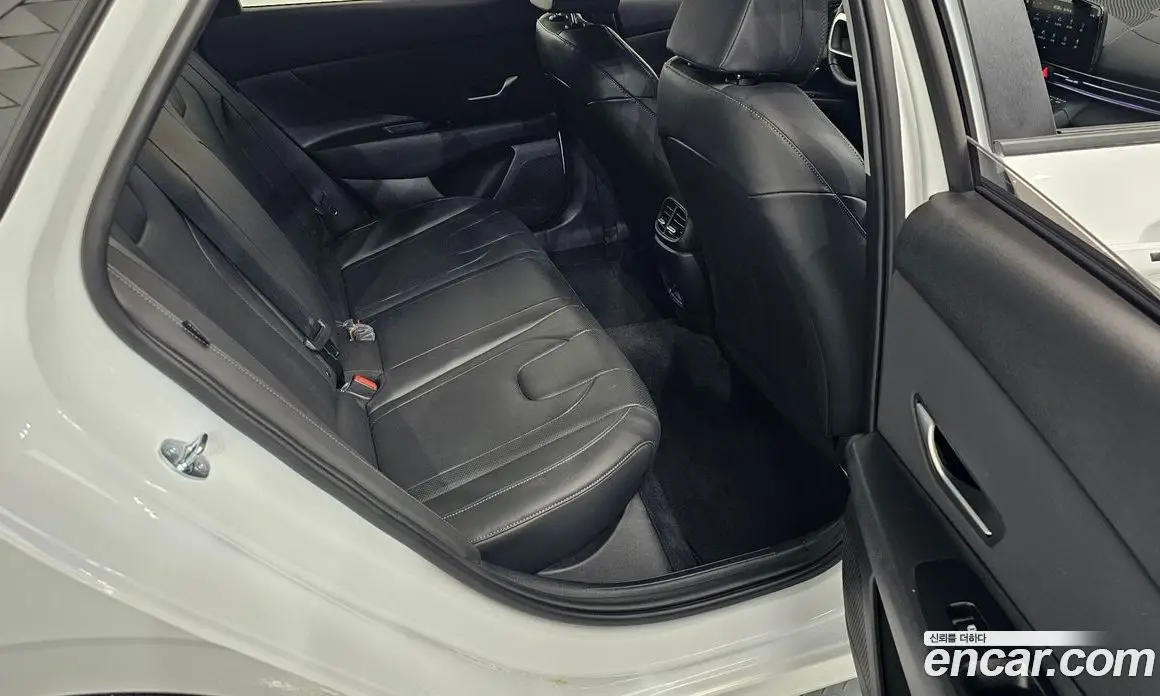 Hyundai Avante 2025 1.6 автомат (гидро), фото 18