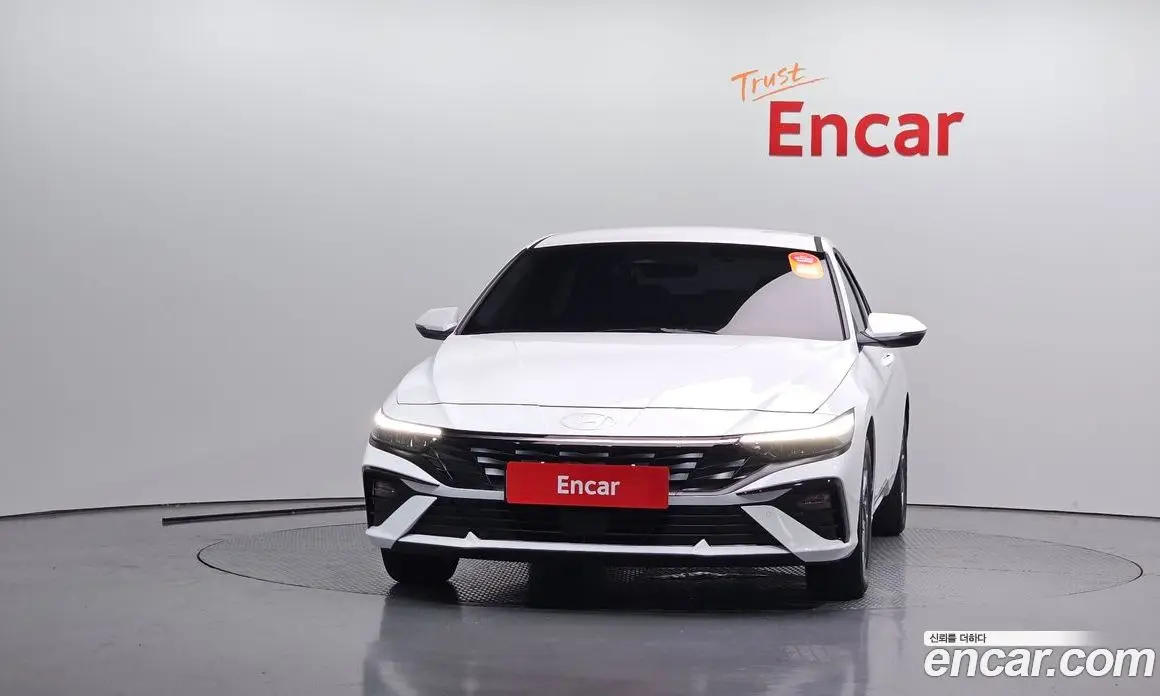 Hyundai Avante 2025 1.6 автомат (гидро), фото 3