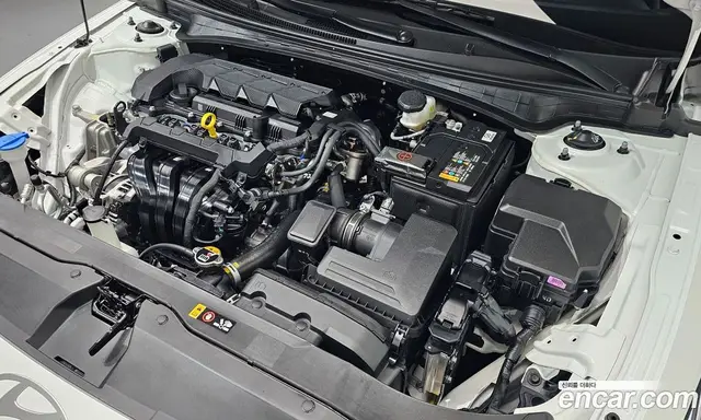Hyundai Avante 2025 1.6 автомат (гидро), миниатюра 6
