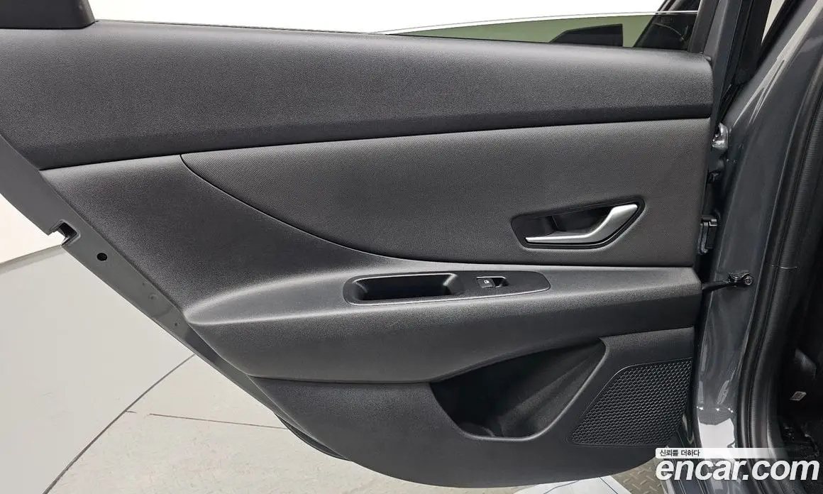 Hyundai Avante 2025 1.6 автомат (гидро), фото 14