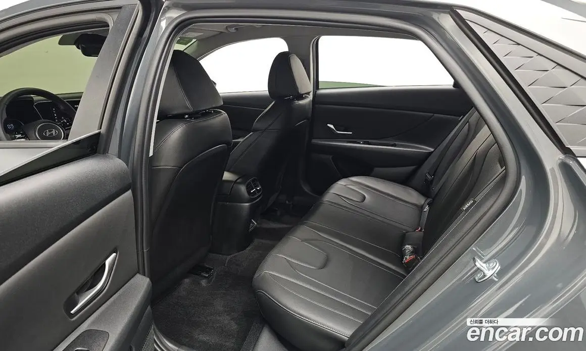 Hyundai Avante 2025 1.6 автомат (гидро), фото 15