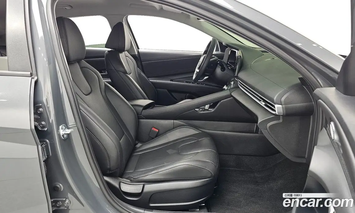 Hyundai Avante 2025 1.6 автомат (гидро), фото 16