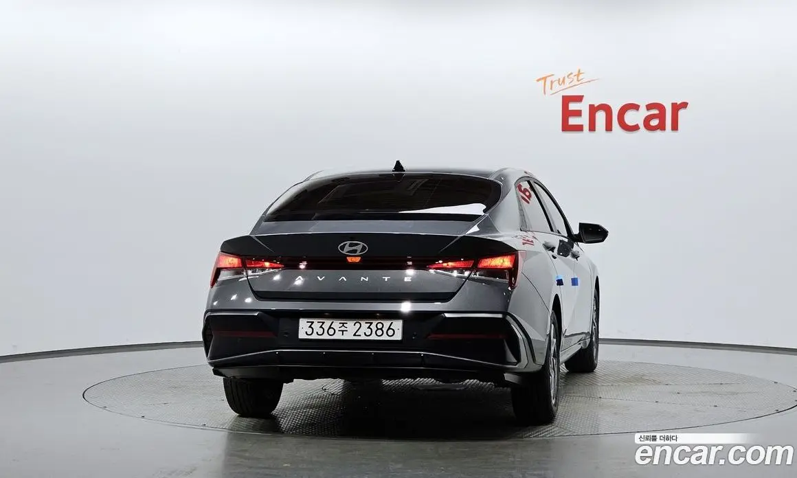 Hyundai Avante 2025 1.6 автомат (гидро), фото 3
