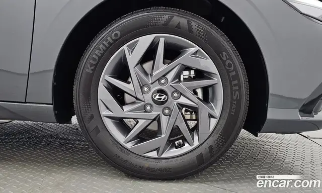 Hyundai Avante 2025 1.6 автомат (гидро), миниатюра 6