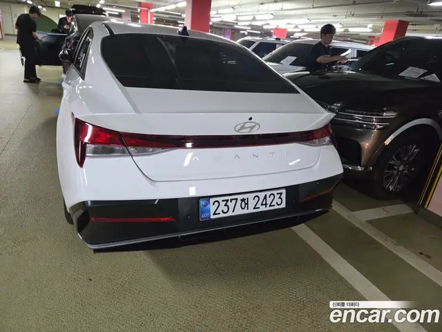 Hyundai Avante 2026 1.6 автомат (гидро), миниатюра 4