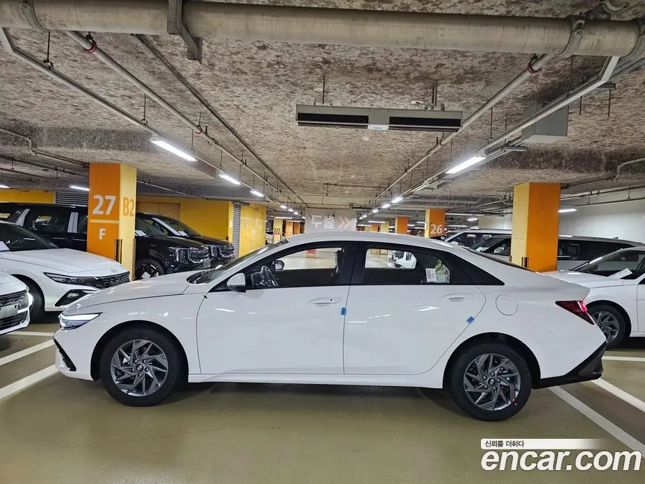 Hyundai Avante 2026 1.6 автомат (гидро), фото 5