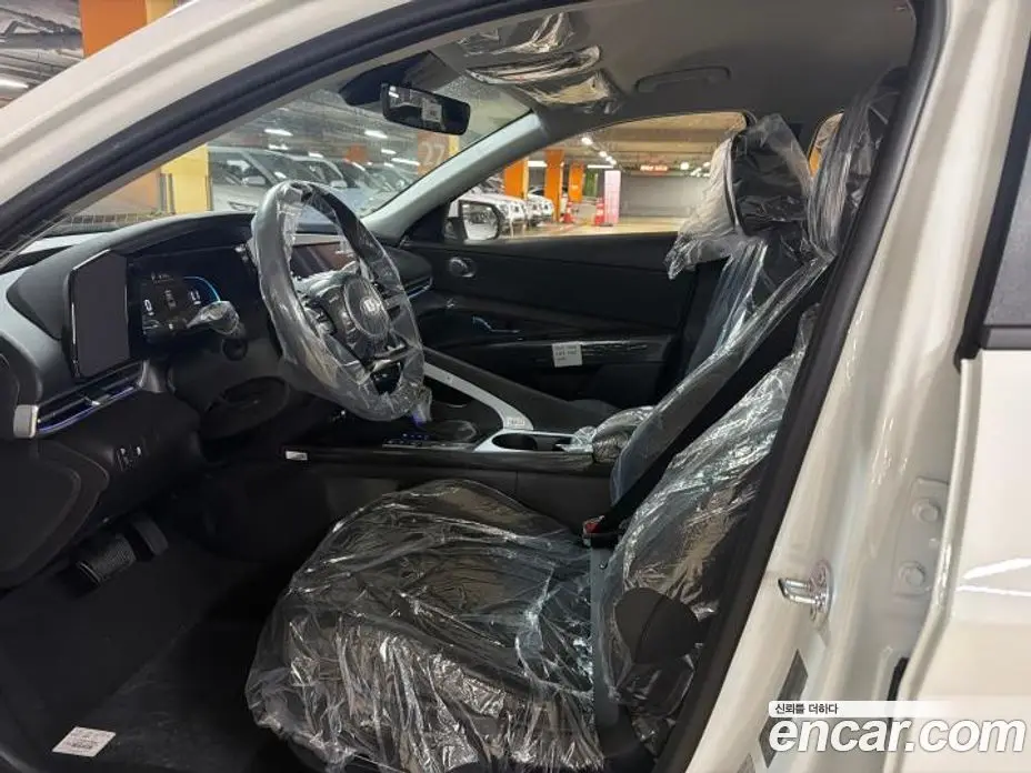 Hyundai Avante 2026 1.6 автомат (гидро), фото 7
