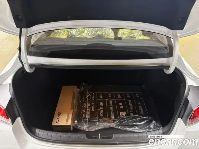 Hyundai Avante 2026 1.6 автомат (гидро), миниатюра 10