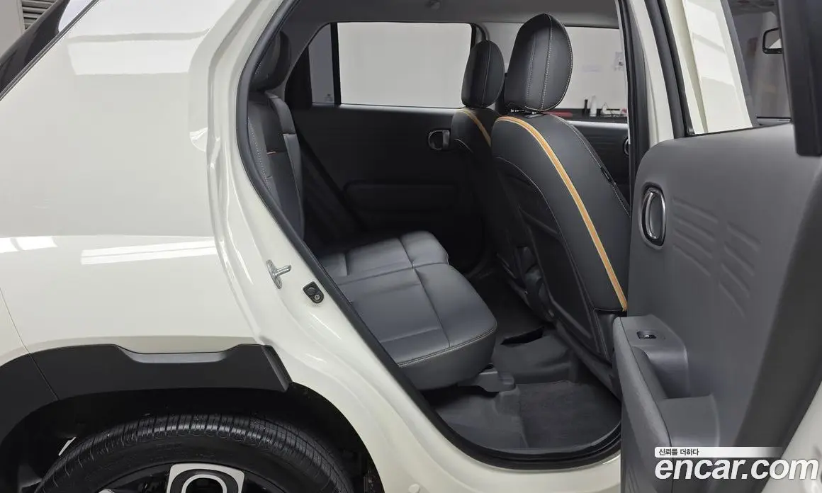 Hyundai Casper 2023 1.0 автомат (гидро), фото 17