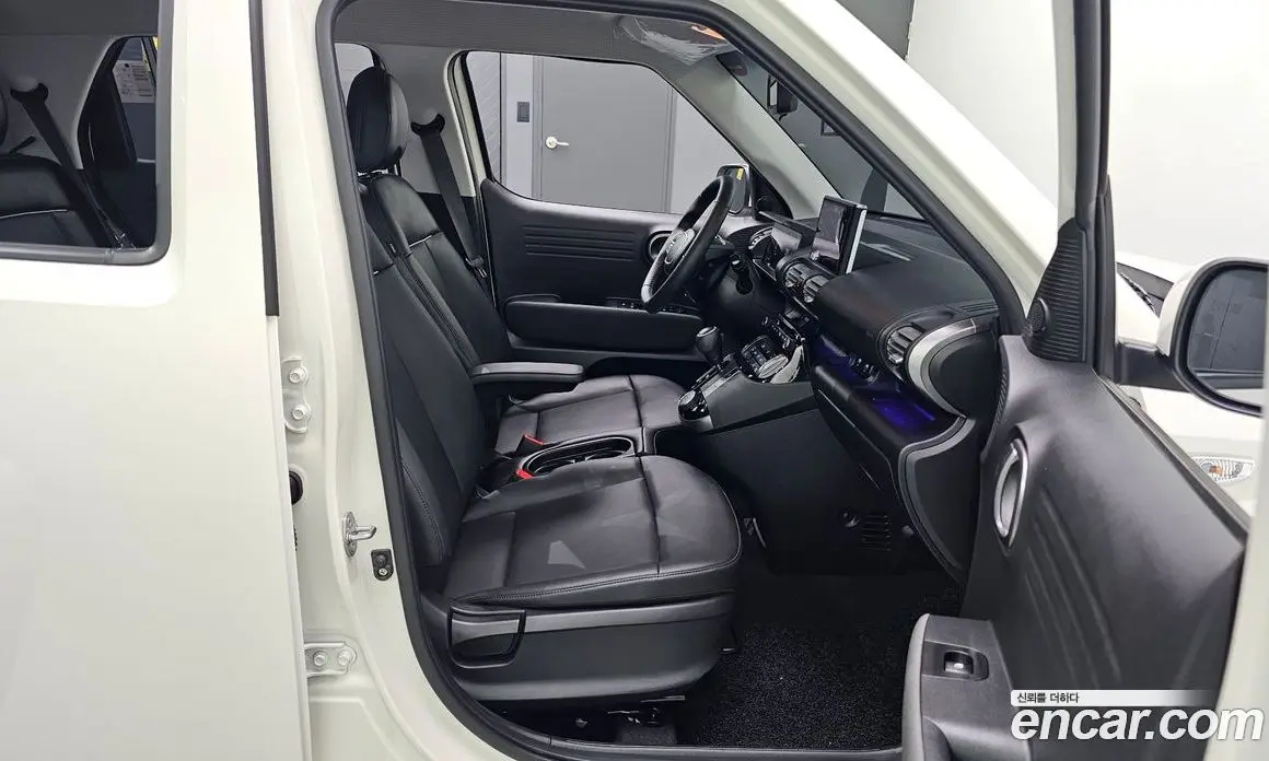 Hyundai Casper 2024 1.0 автомат (гидро), фото 16
