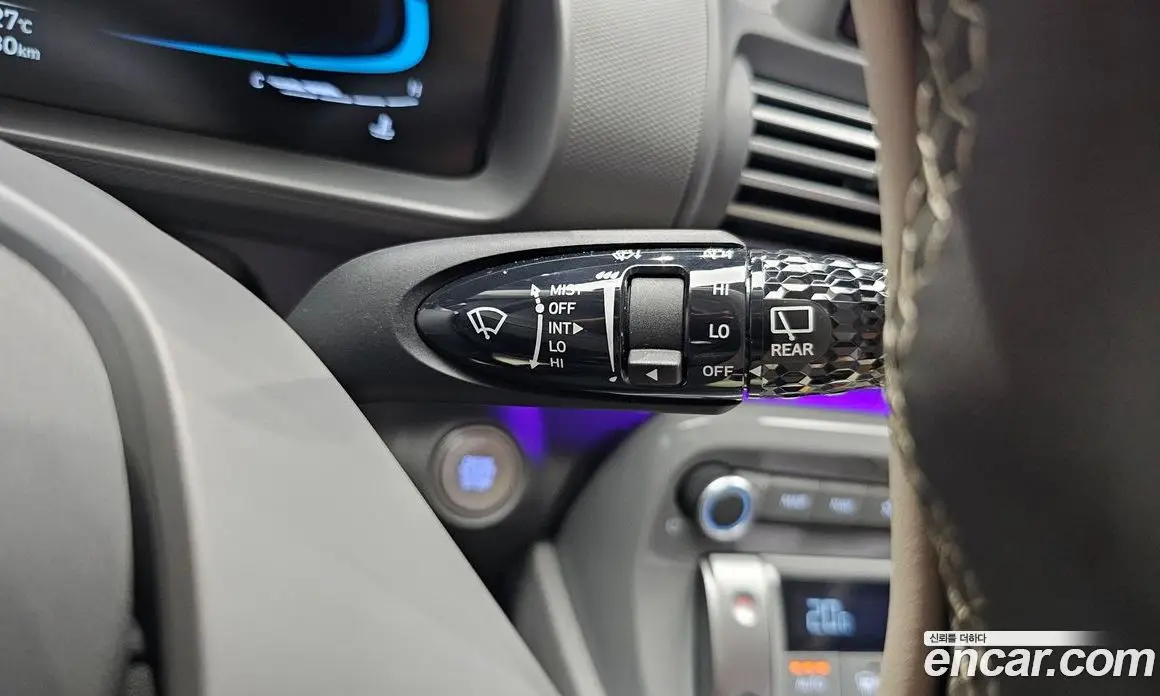 Hyundai Casper 2024 1.0 автомат (гидро), фото 29