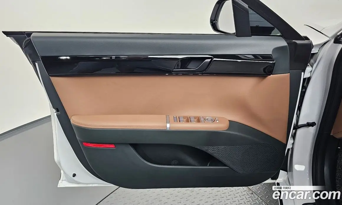 Hyundai Grandeur 2024 1.6 автомат (гидро), фото 14