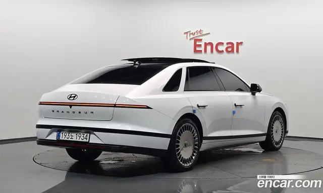 Hyundai Grandeur, 2025, 3 939 км