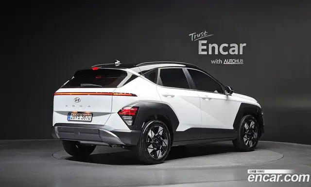 Hyundai Kona 2023 1.6 автомат (гидро), миниатюра 2