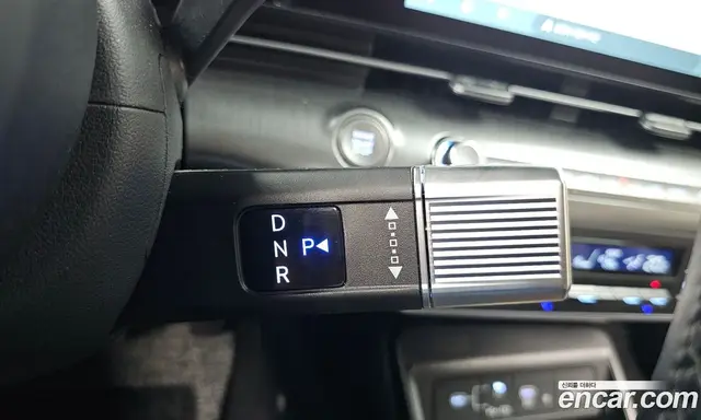 Hyundai Kona 2023 1.6 автомат (гидро), миниатюра 12