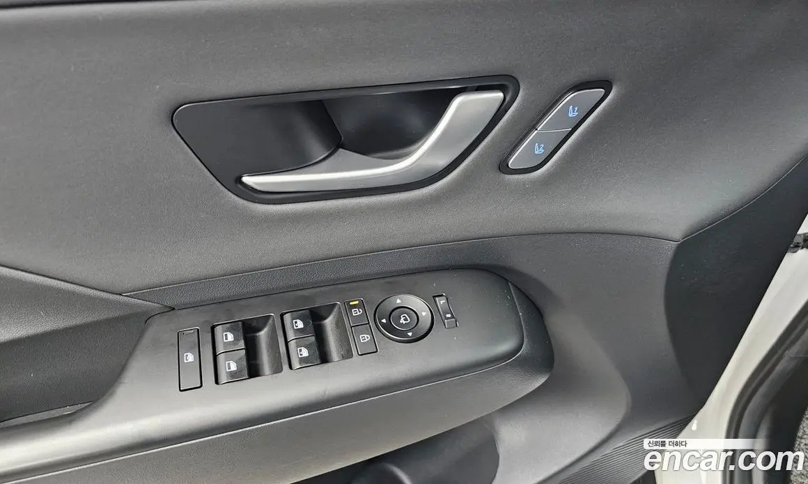 Hyundai Kona 2023 1.6 автомат (гидро), фото 28