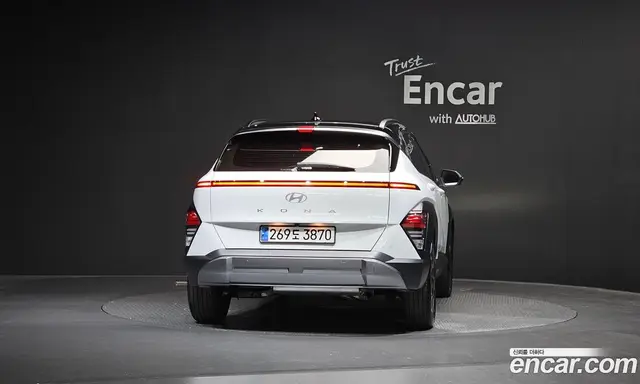 Hyundai Kona 2023 1.6 автомат (гидро), миниатюра 4