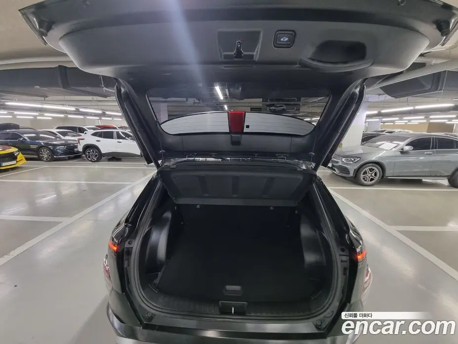 Hyundai Kona 2023 1.6 автомат (гидро), фото 18