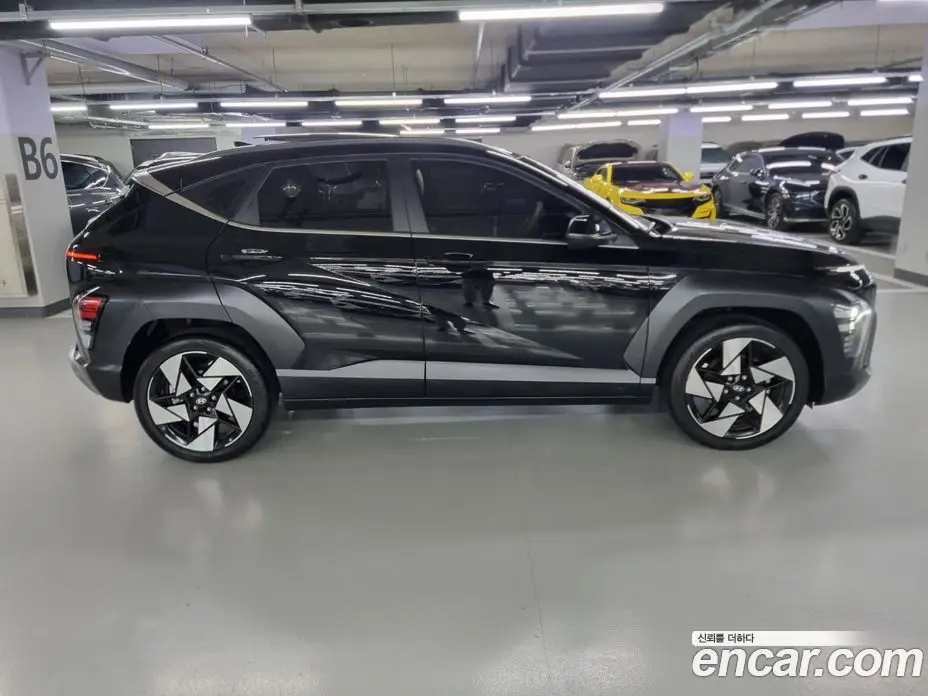 Hyundai Kona 2023 1.6 автомат (гидро), фото 3