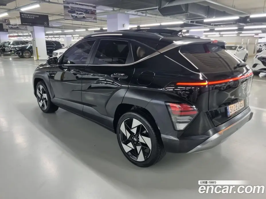 Hyundai Kona 2023 1.6 автомат (гидро), фото 6