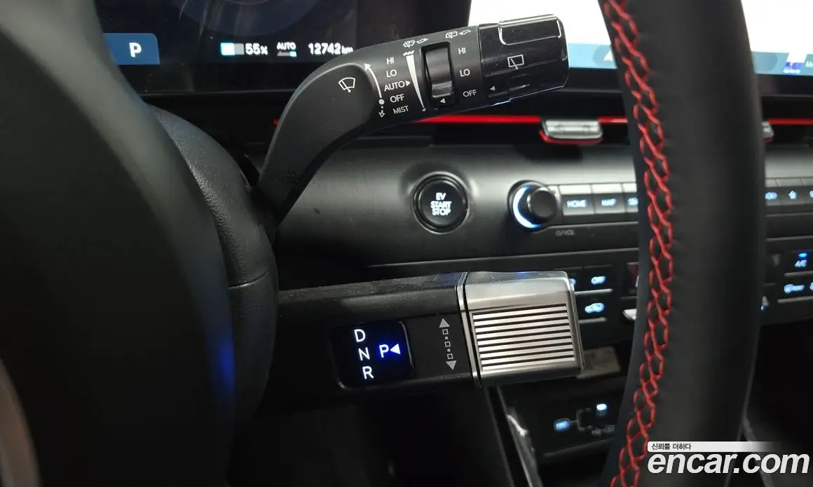 Hyundai Kona 2024 0.2 автомат (гидро), фото 12