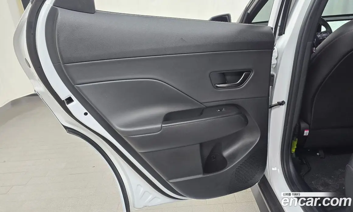 Hyundai Kona 2024 0.2 автомат (гидро), фото 15