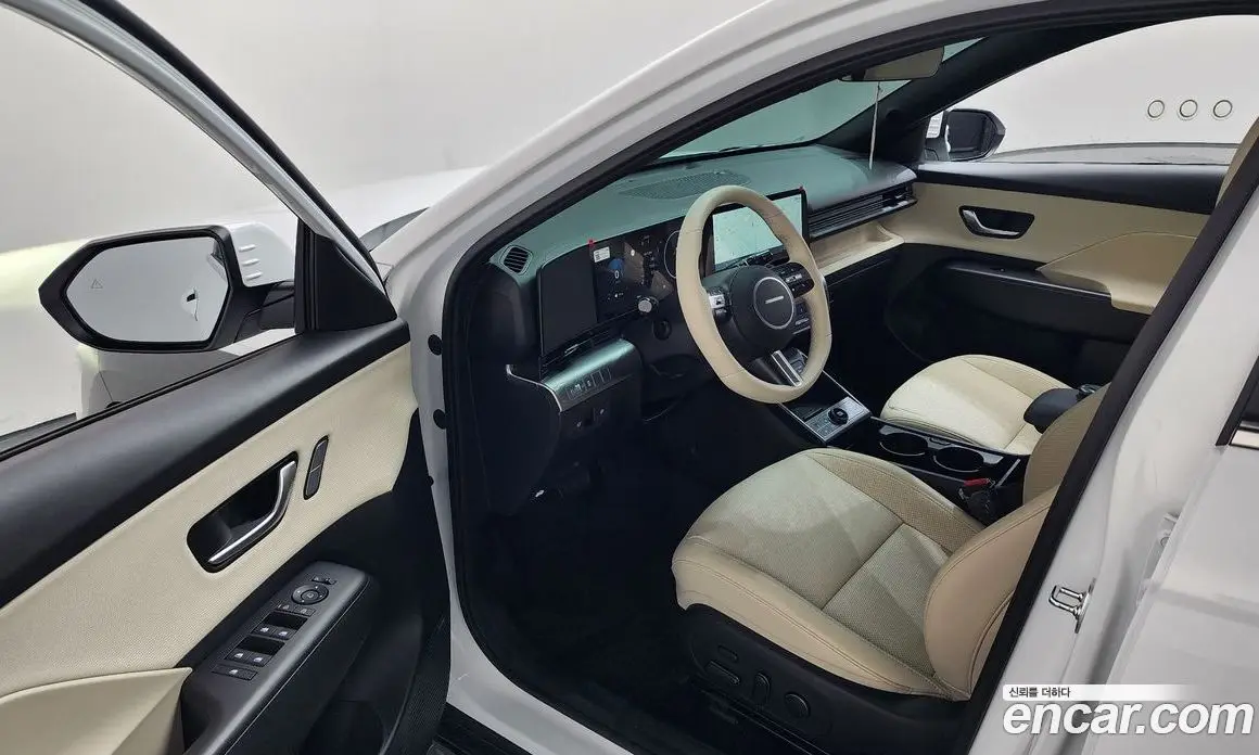 Hyundai Kona 2025 1.6 автомат (гидро), фото 13