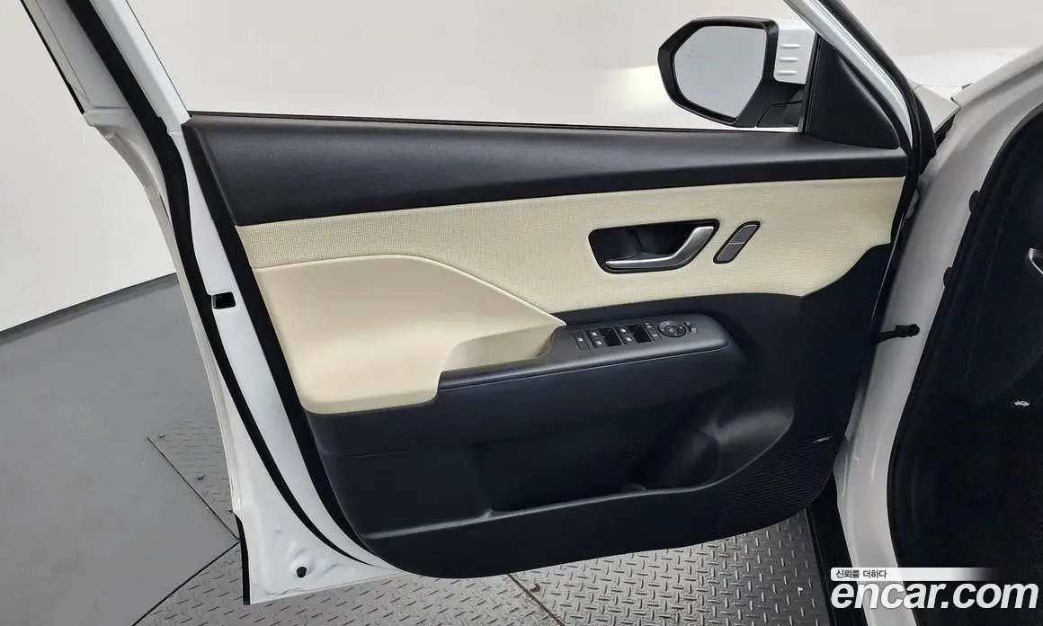 Hyundai Kona 2025 1.6 автомат (гидро), фото 14