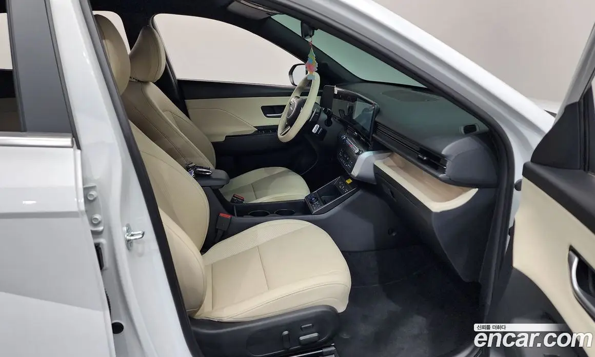 Hyundai Kona 2025 1.6 автомат (гидро), фото 16