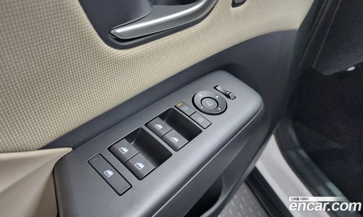 Hyundai Kona 2025 1.6 автомат (гидро), фото 37